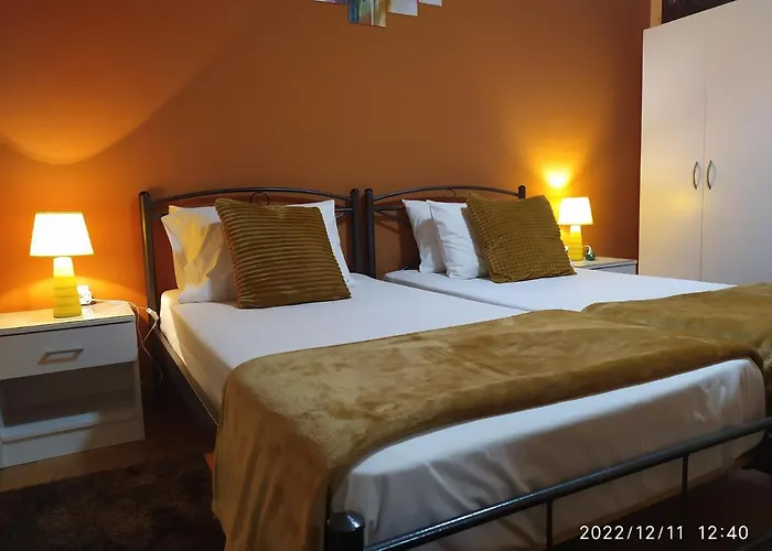 Anna's Flat No2- 2 Bedroom Apartment *